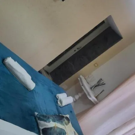 San Giuliano Apartment *